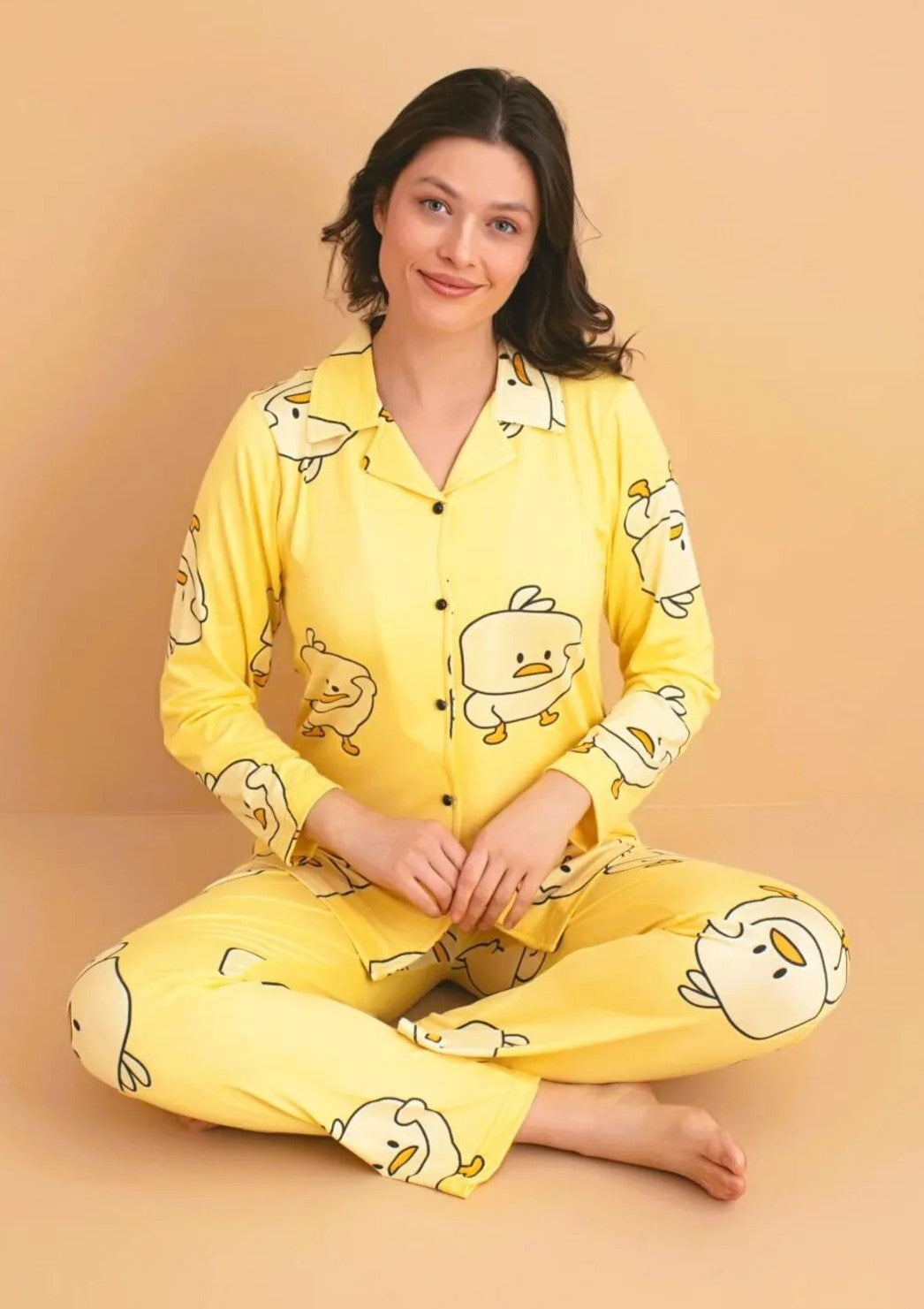 Civciv Desenli Süet Pijama Takımı